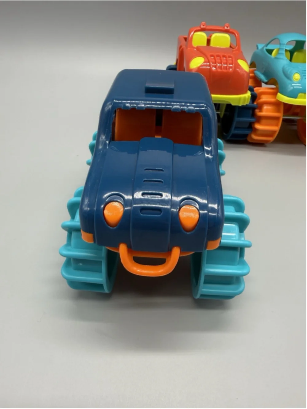 B. toys by Battat 4